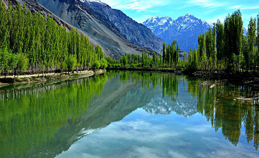 Phander Lake, Pakistan