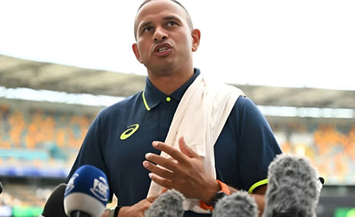 Khawaja apologized to the rest of the media,